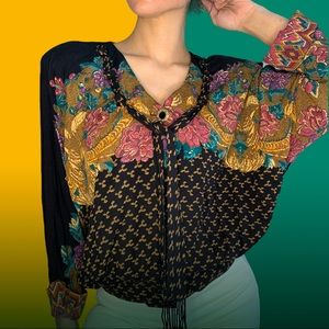 Unique Vintage 90s Carole Little blouse